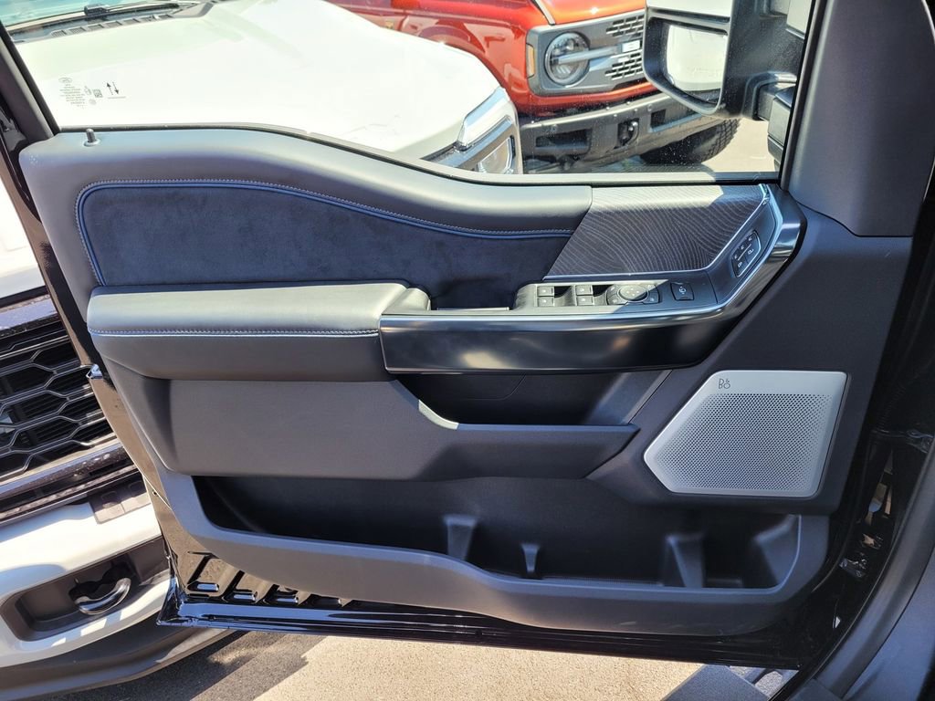 New 2025 Ford F350 Platinum w/ Tremor Off-Road Package image 37