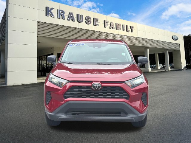 Used 2022 Toyota RAV4 LE FWD image 2