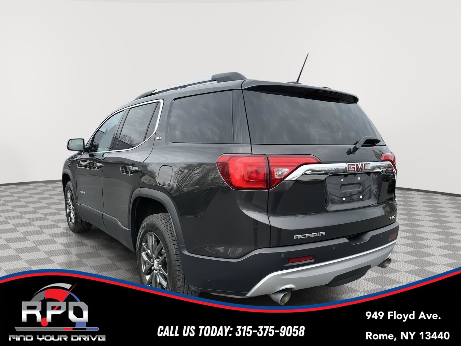 Used 2018 GMC Acadia SLT AWD/4WD image 3