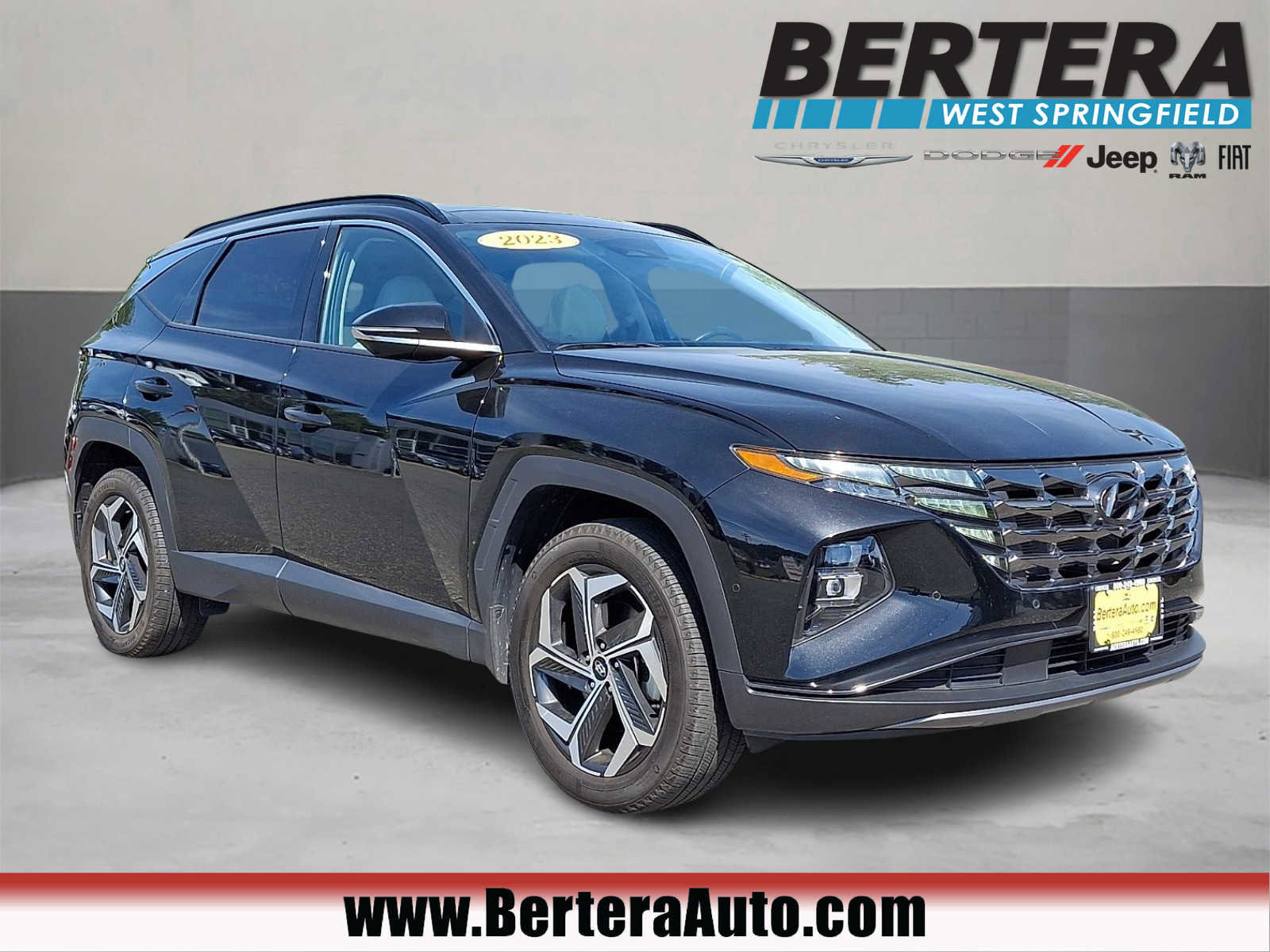 Used 2023 Hyundai Tucson Limited AWD/4WD image 1