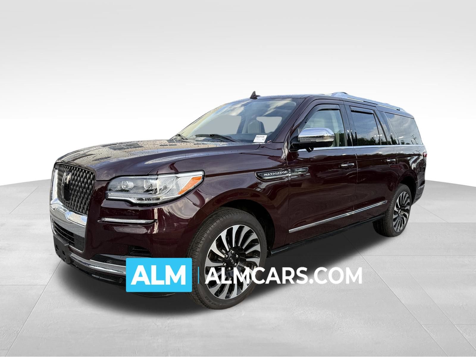 Used 2024 Lincoln Navigator L Black Label AWD/4WD image 1
