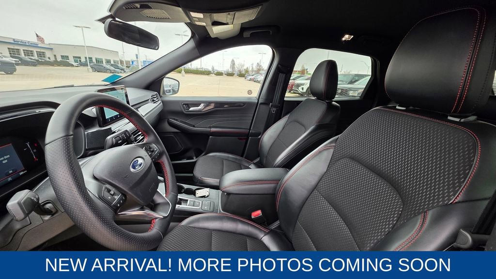 Used 2025 Ford Escape ST-Line image 11
