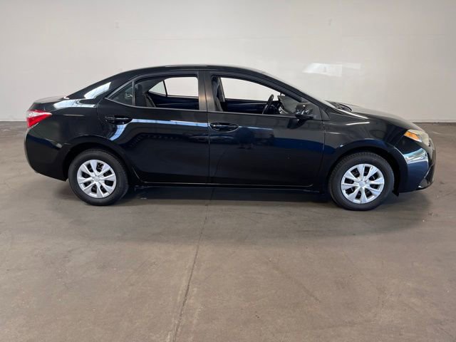 Used 2015 Toyota Corolla L image 2