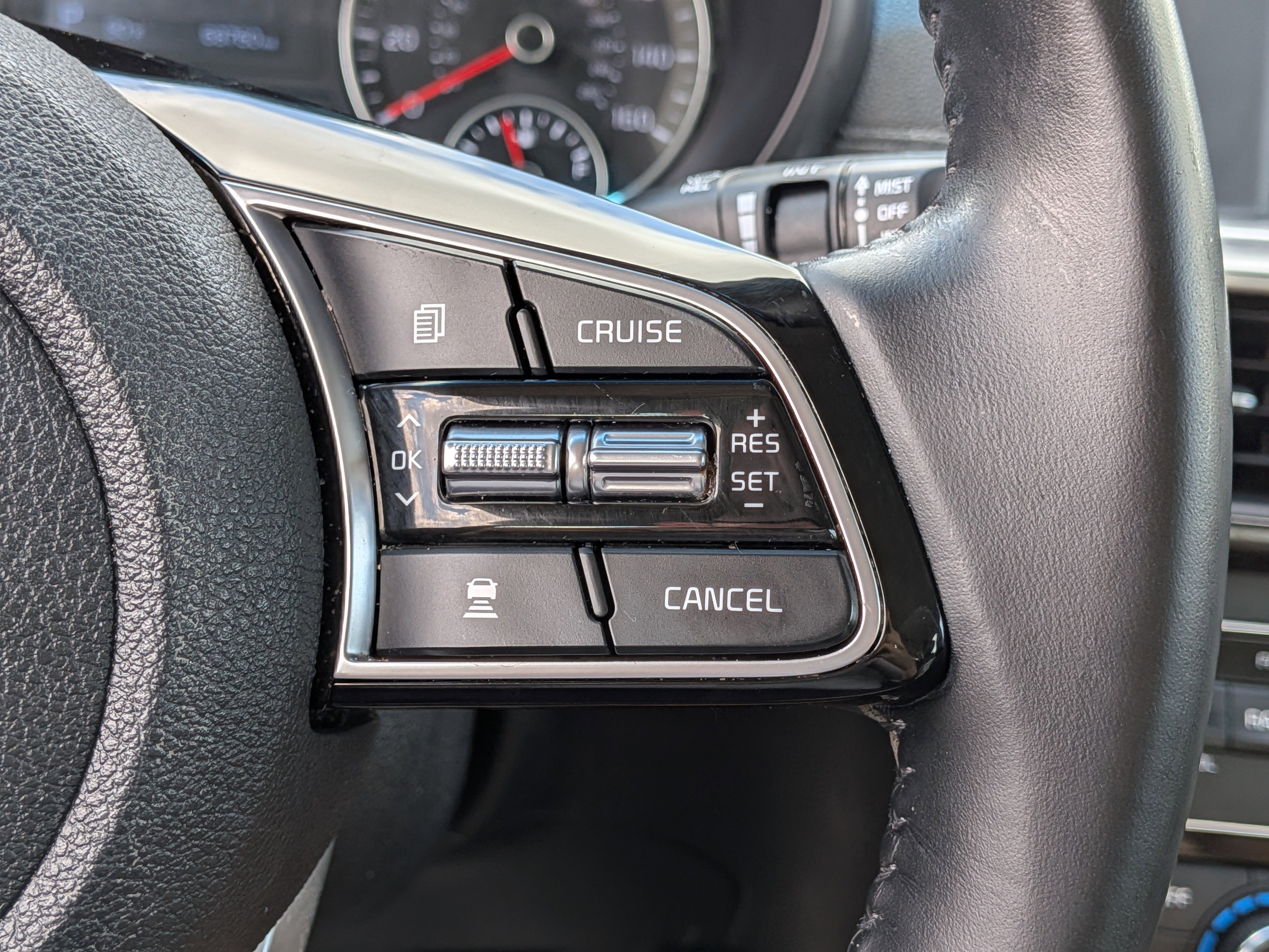 Used 2020 Kia Optima EX image 25