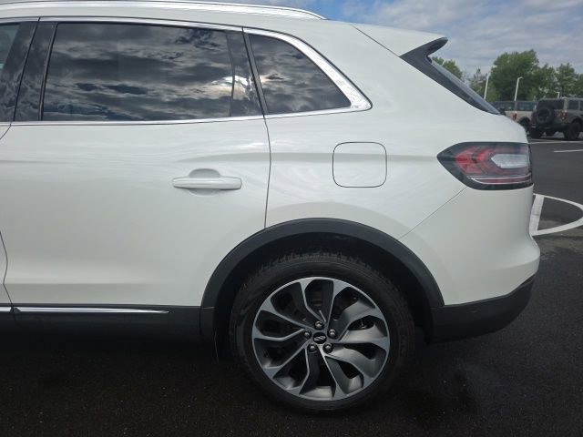 Used 2022 Lincoln Nautilus Reserve w/ Equipment Group 201A AWD/4WD image 16