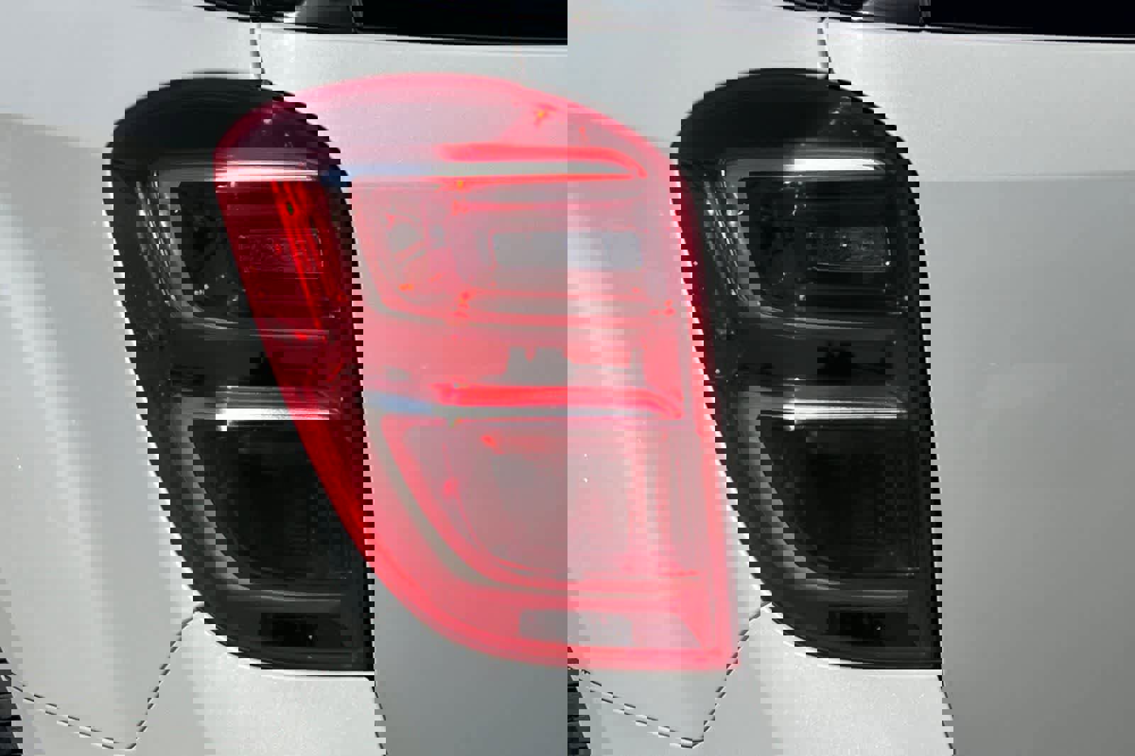 Used 2016 Chevrolet Equinox LTZ w/ Enhanced Convenience Package image 34