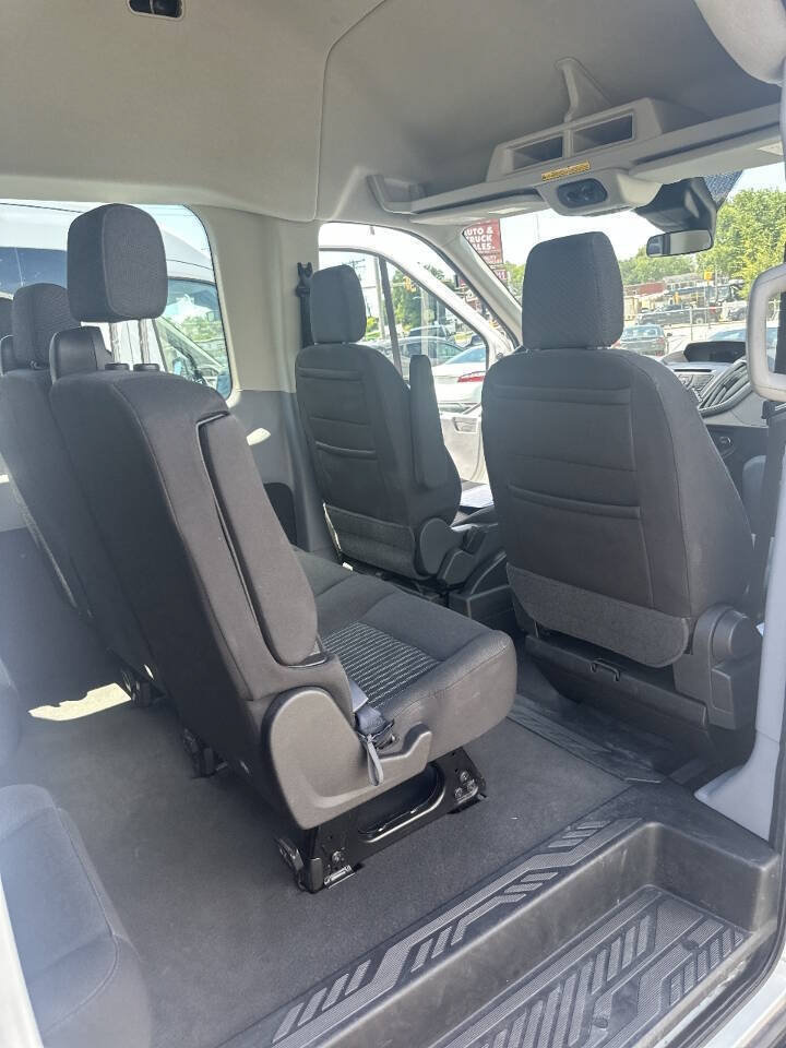 Used 2017 Ford Transit 350 XLT RWD image 9