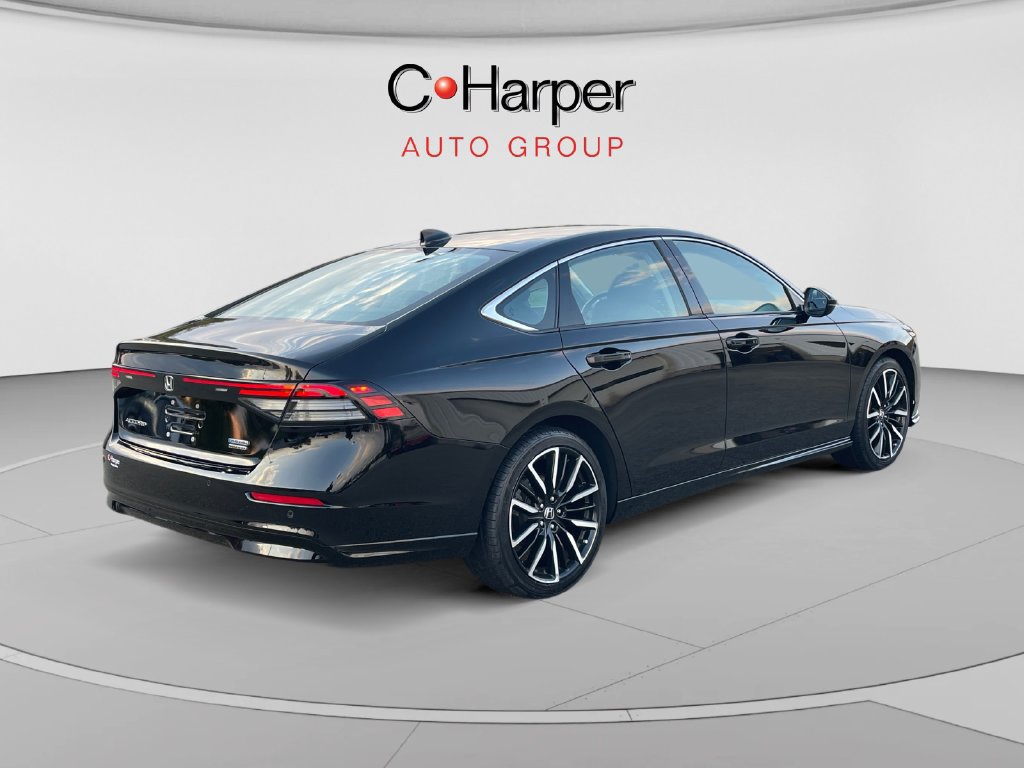 Used 2025 Honda Accord Touring image 3