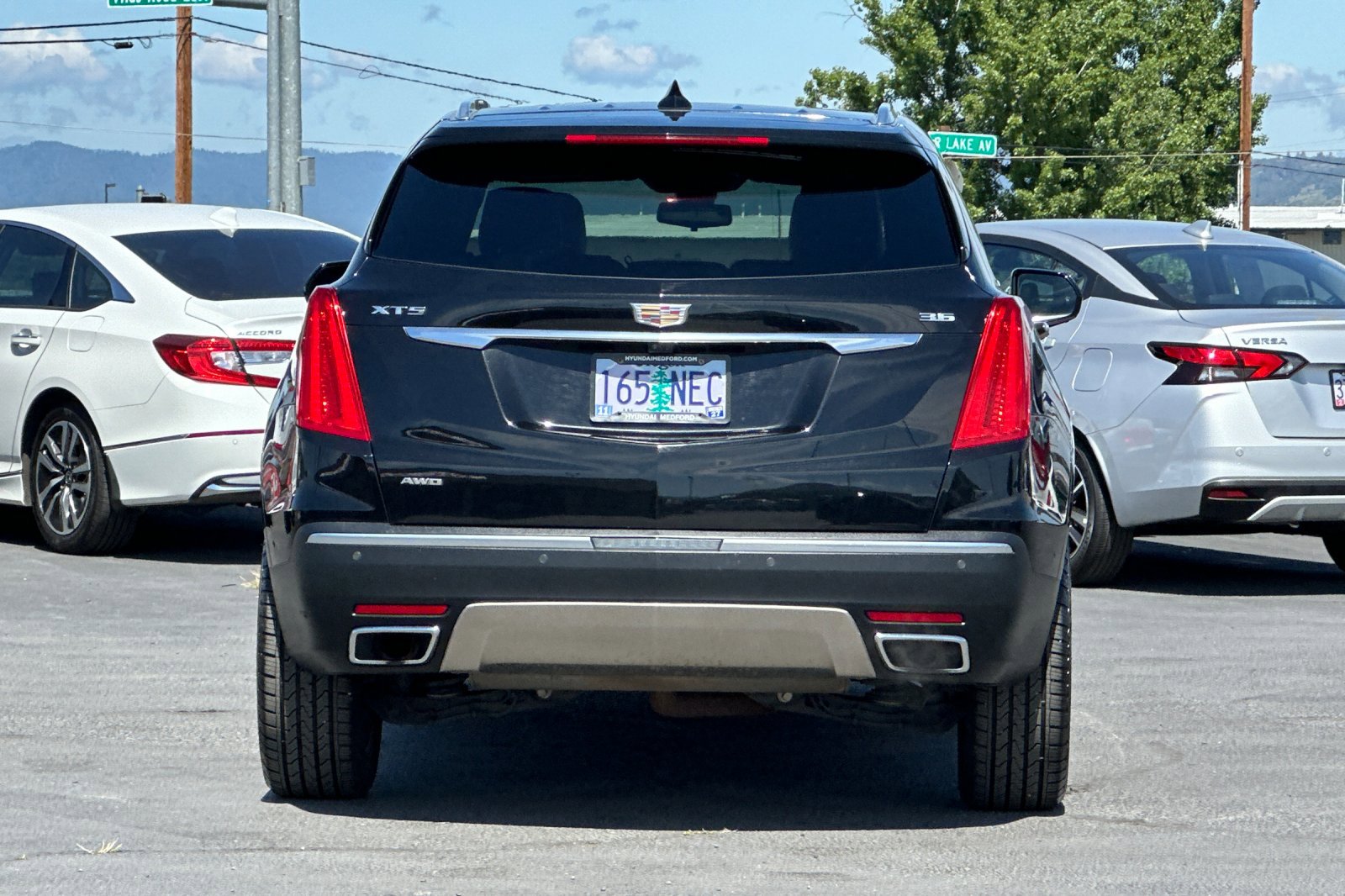 Used 2018 Cadillac XT5 Platinum w/ Driver Assist Package AWD/4WD image 5