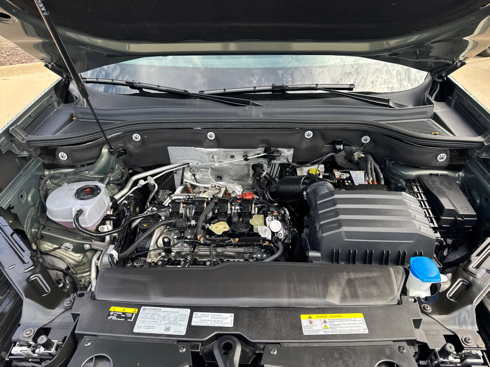 Certified 2024 Volkswagen Atlas Peak Edition SE image 12