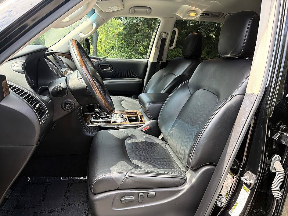 Used 2016 INFINITI QX80 4WD w/ Driver's Assistance Package image 11