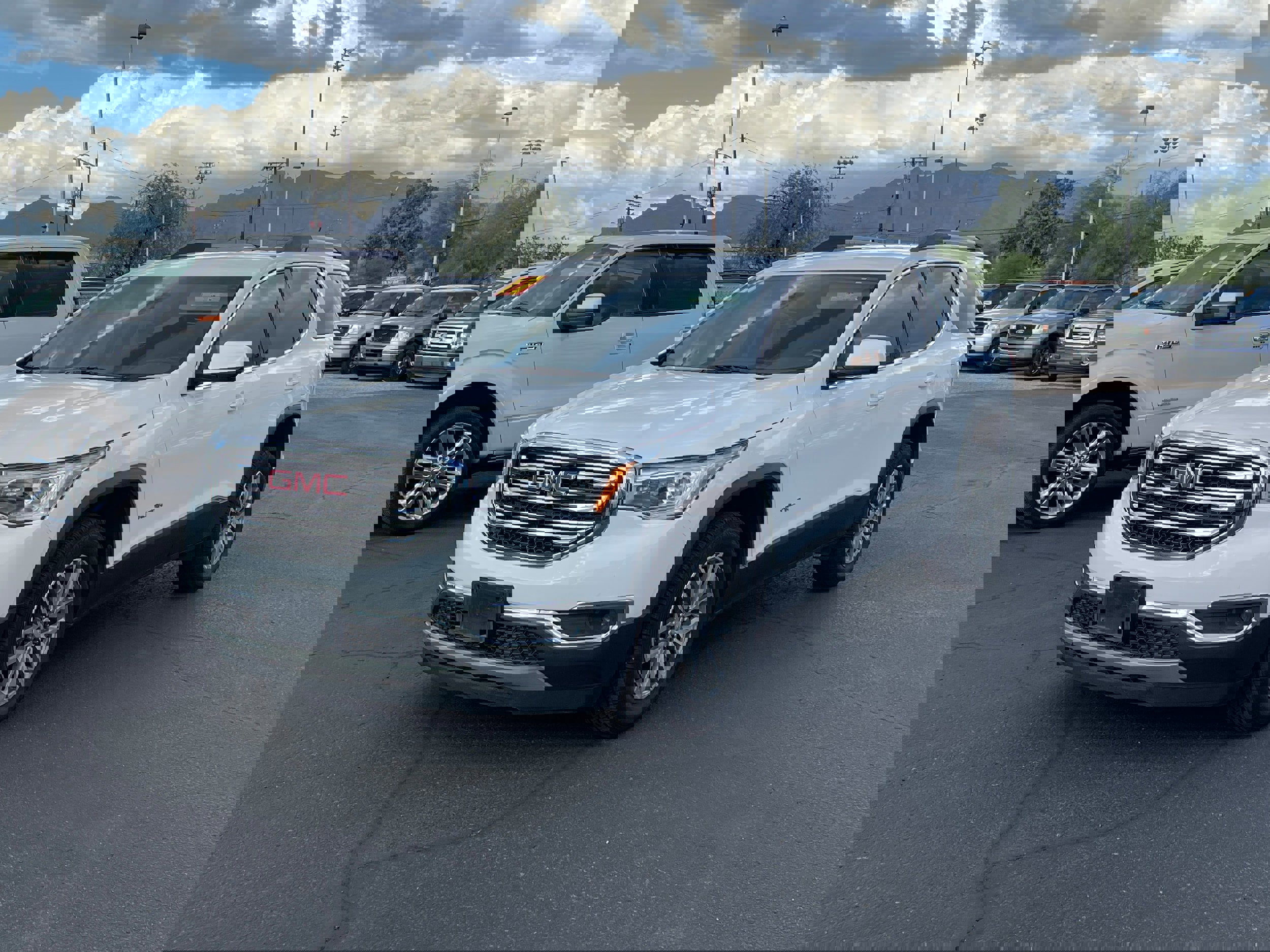 Used 2017 GMC Acadia SLE w/ Driver Alert Package I image 1