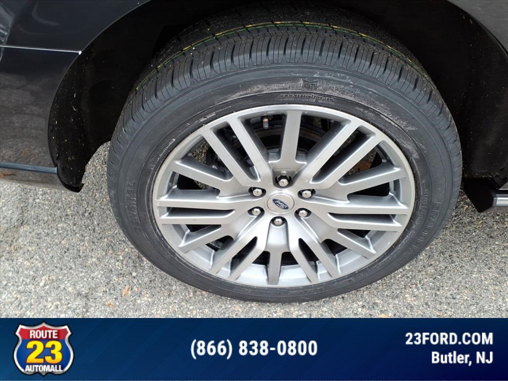 Certified 2023 Ford Expedition Platinum image 8