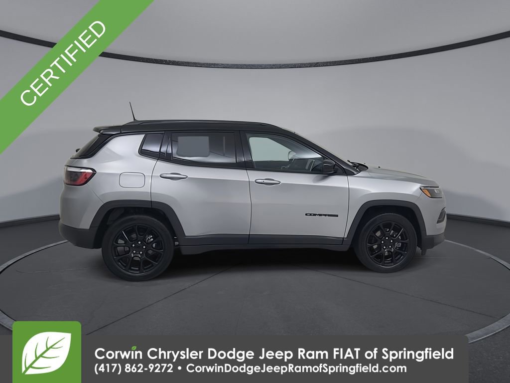Used 2022 Jeep Compass Altitude image 16