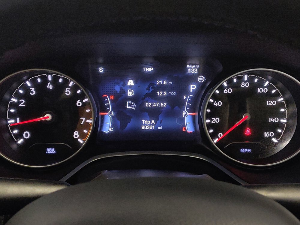 Used 2018 Jeep Compass Latitude w/ Popular Equipment Group FWD image 23