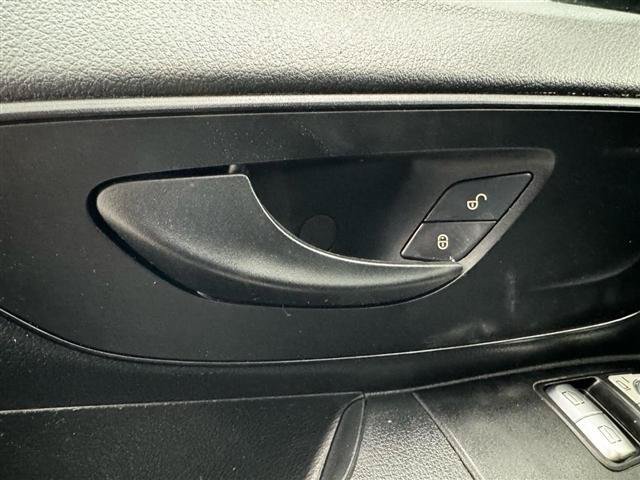 Used 2020 Mercedes-Benz Metris image 11