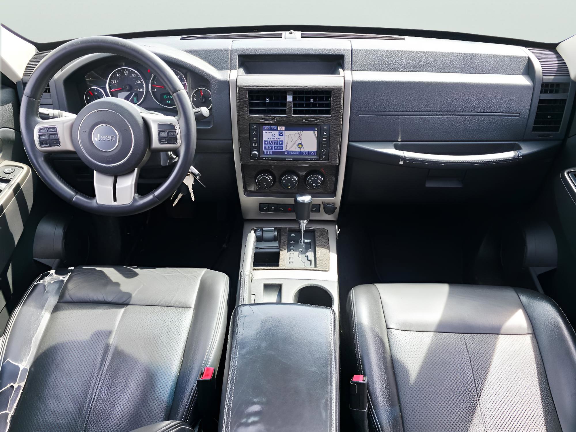 Used 2012 Jeep Liberty Limited Jet w/ Chrome Accents Group image 16