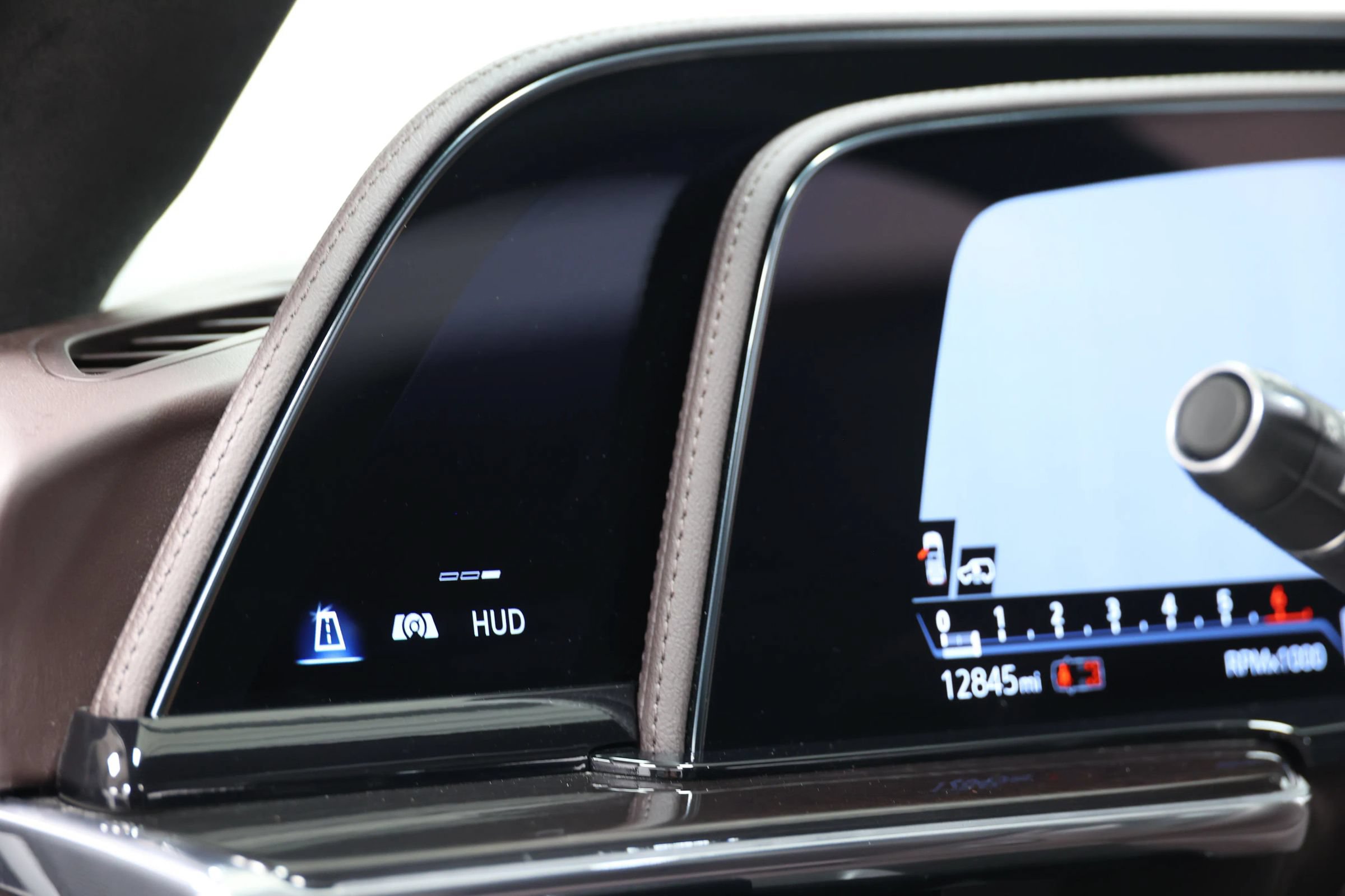 Used 2023 Cadillac Escalade Sport Platinum w/ LPO, ONYX Package RWD image 23