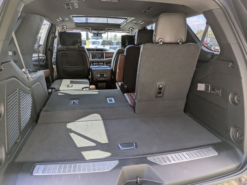 Used 2023 GMC Yukon Denali Ultimate image 36
