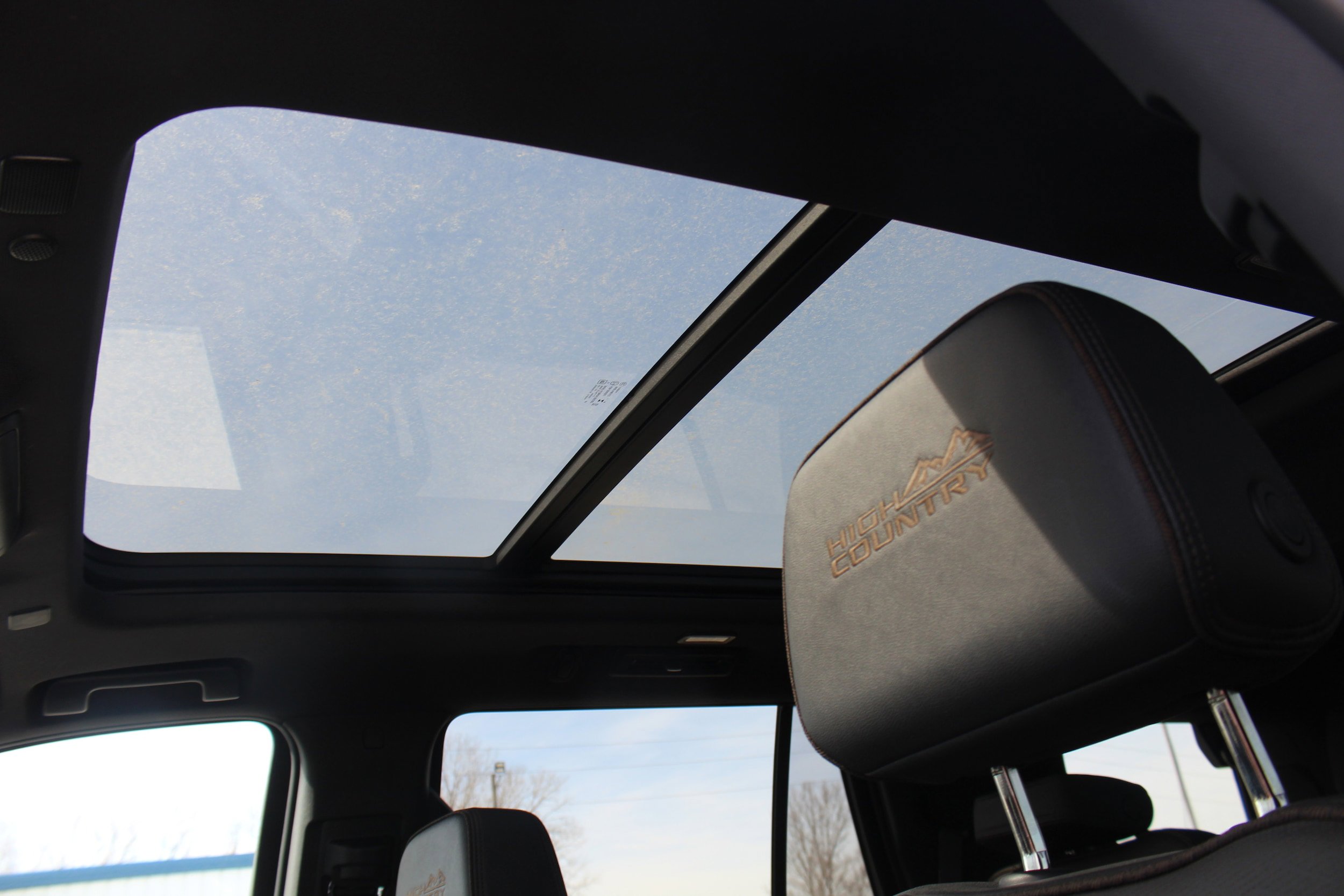 Used 2024 Chevrolet Tahoe High Country AWD/4WD image 16