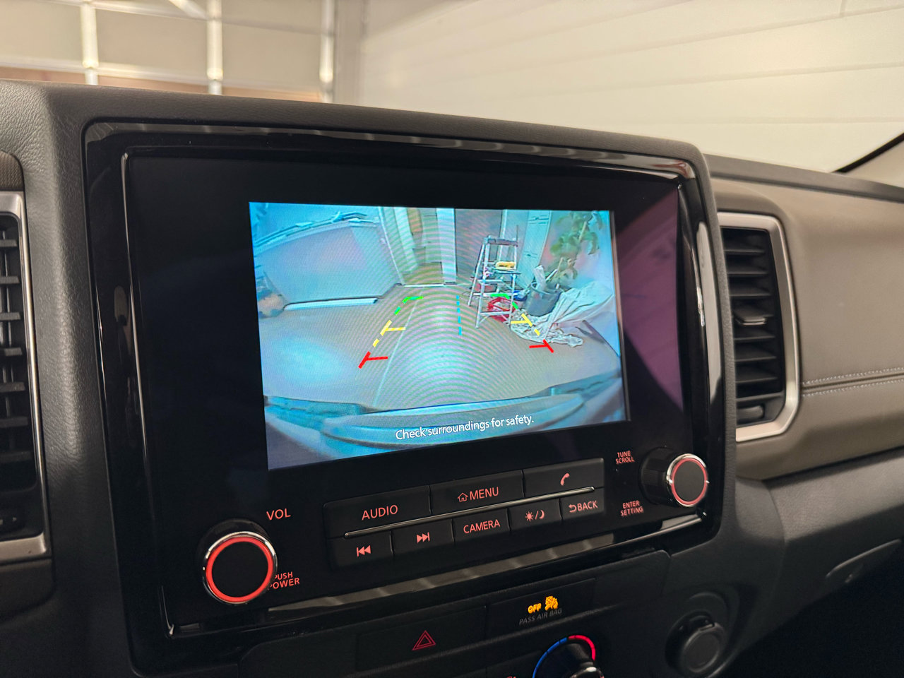 Used 2022 Nissan Frontier SV w/ Technology Package image 23