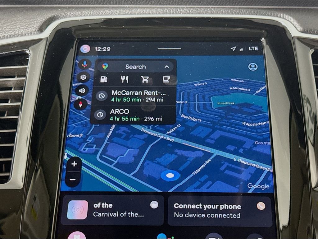 Certified 2025 Volvo XC90 B6 Plus image 13