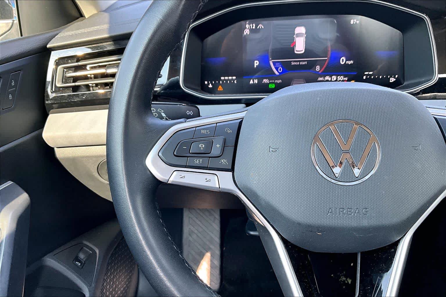 Used 2025 Volkswagen Jetta SE FWD image 19