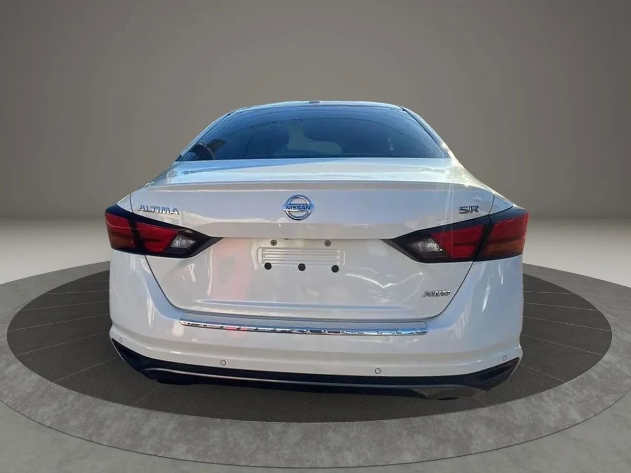 Used 2020 Nissan Altima 2.5 SR w/ Premium Package image 8