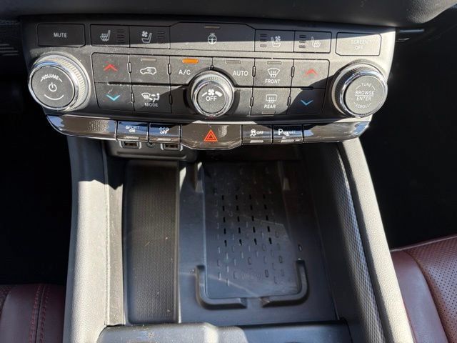 Used 2025 Dodge Durango R/T AWD/4WD image 35