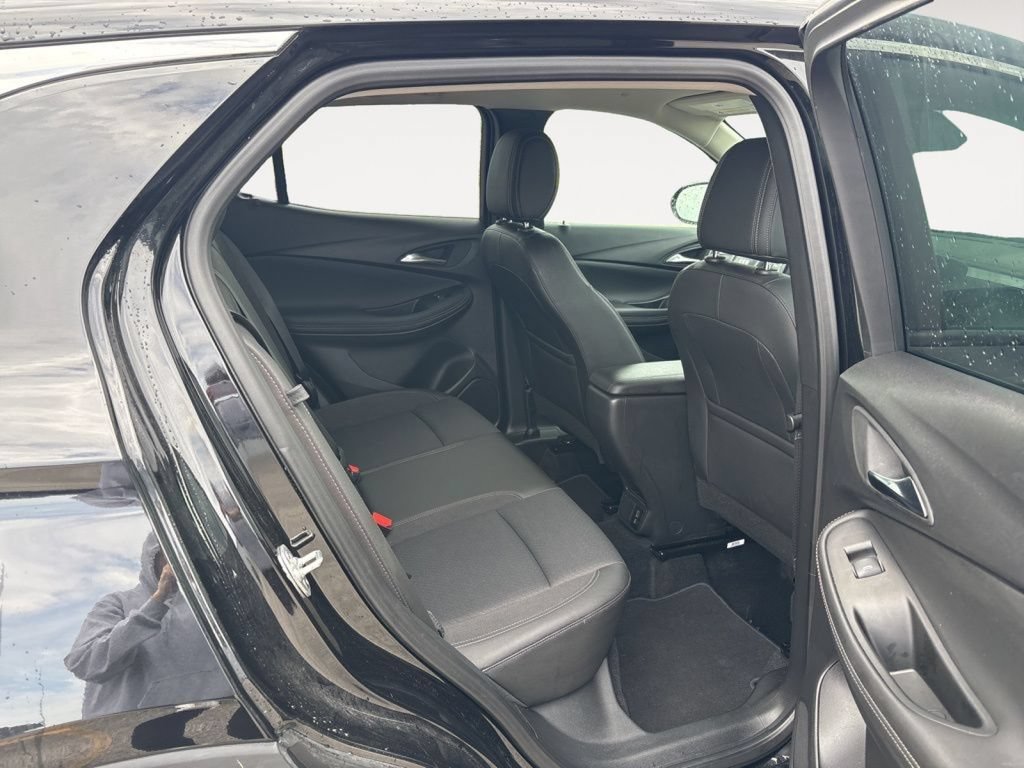 Used 2025 Buick Encore GX Preferred AWD/4WD image 15