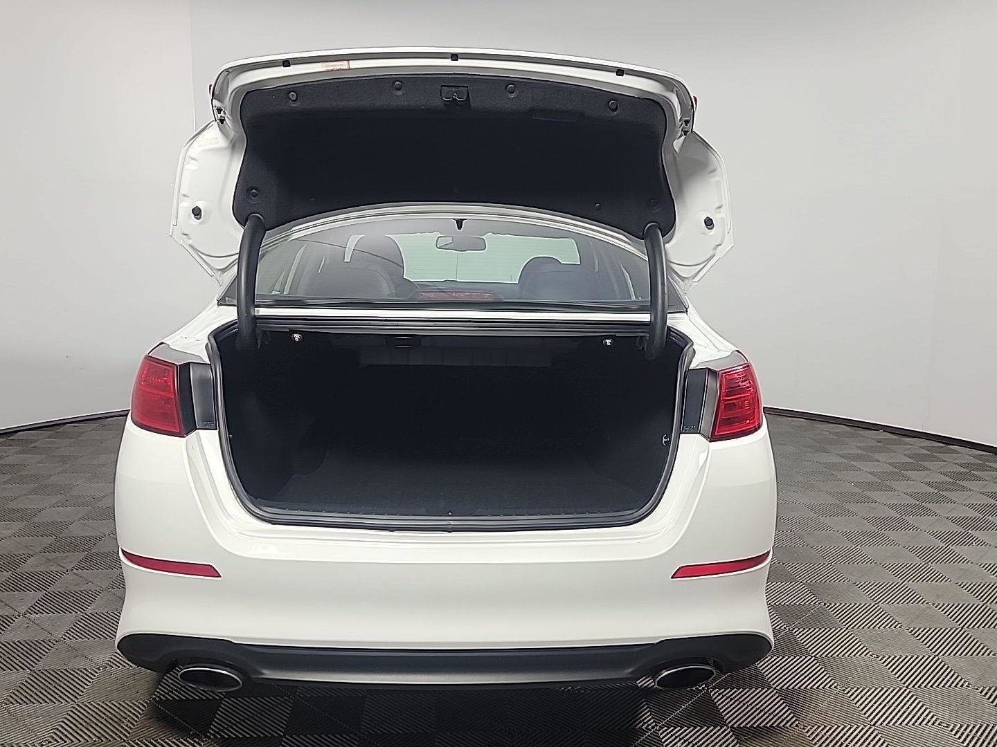 Used 2015 Kia Optima EX w/ EX Premium Package image 6