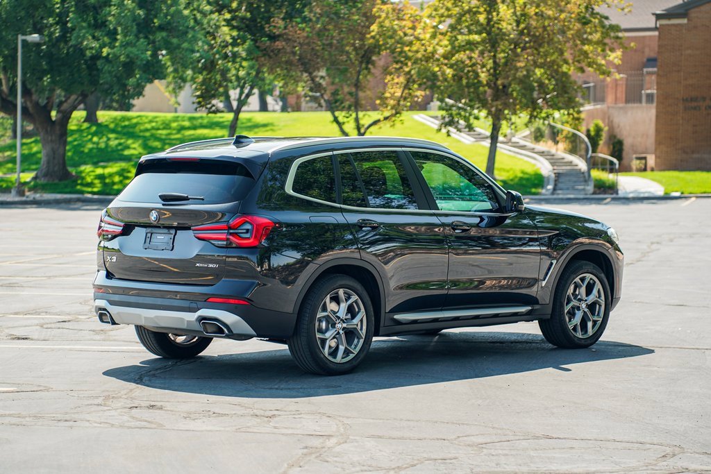 Used 2023 BMW X3 xDrive30i w/ Premium Package image 5
