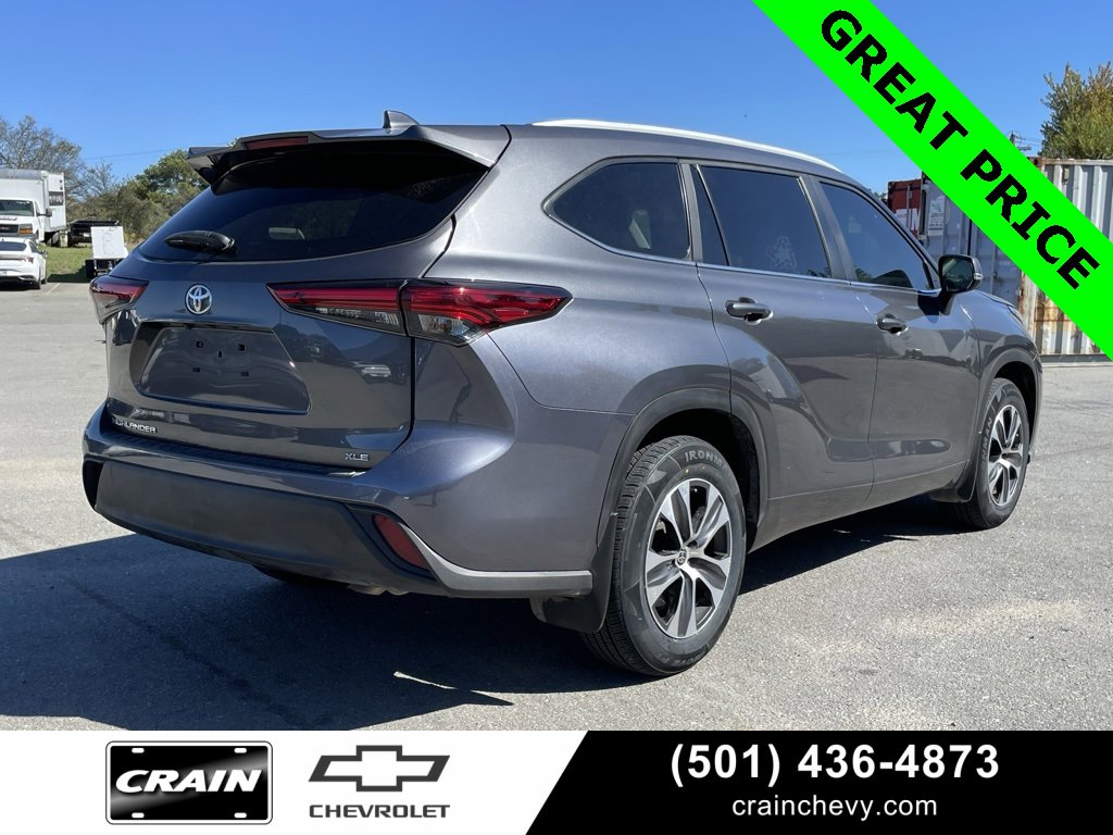 Used 2023 Toyota Highlander XLE image 8