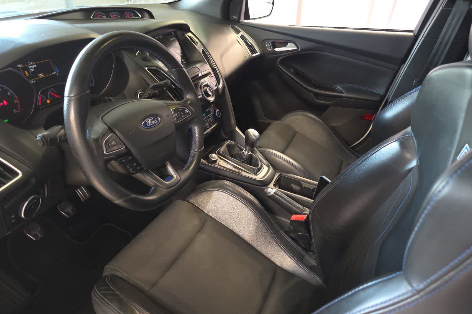 Used 2017 Ford Focus RS AWD/4WD image 14