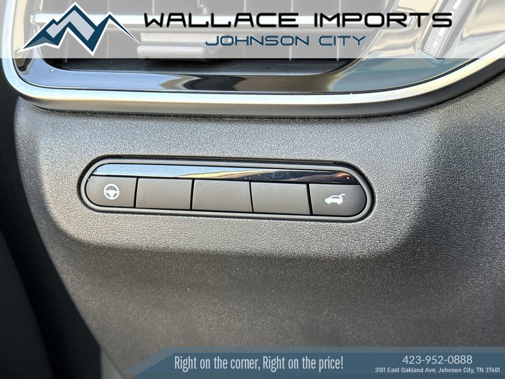 Used 2023 INFINITI QX60 Luxe w/ Cargo Package FWD image 38