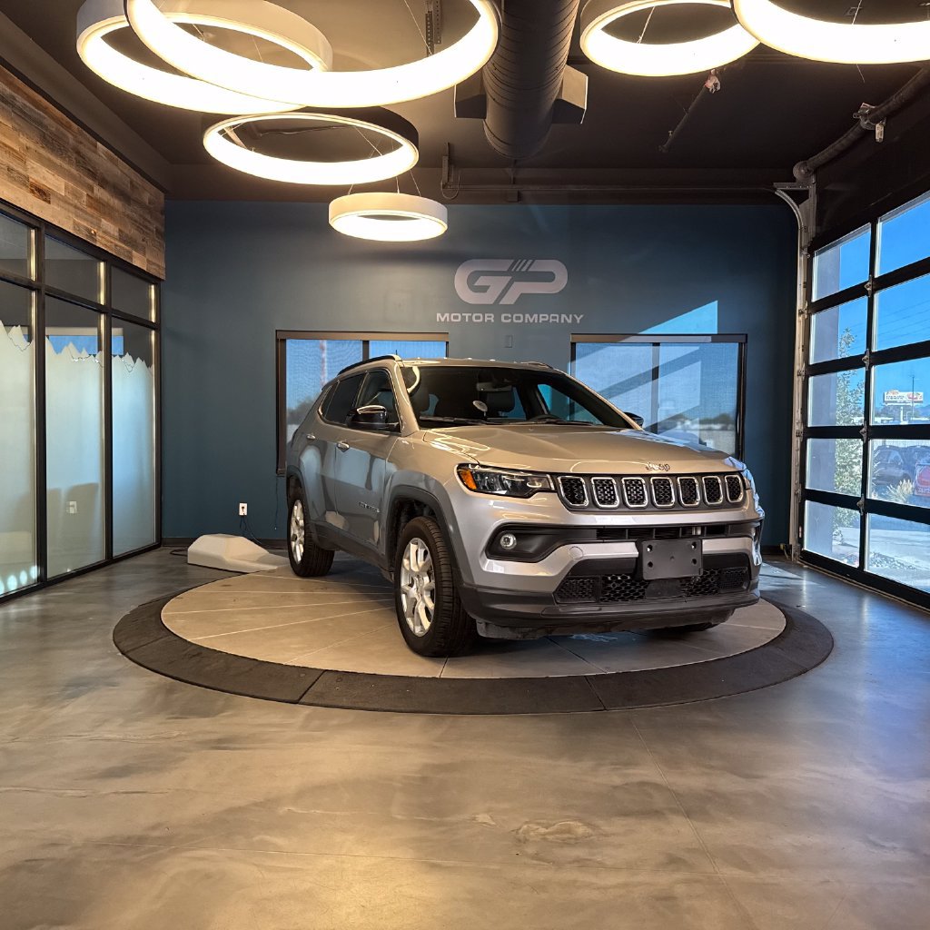 Used 2023 Jeep Compass Latitude