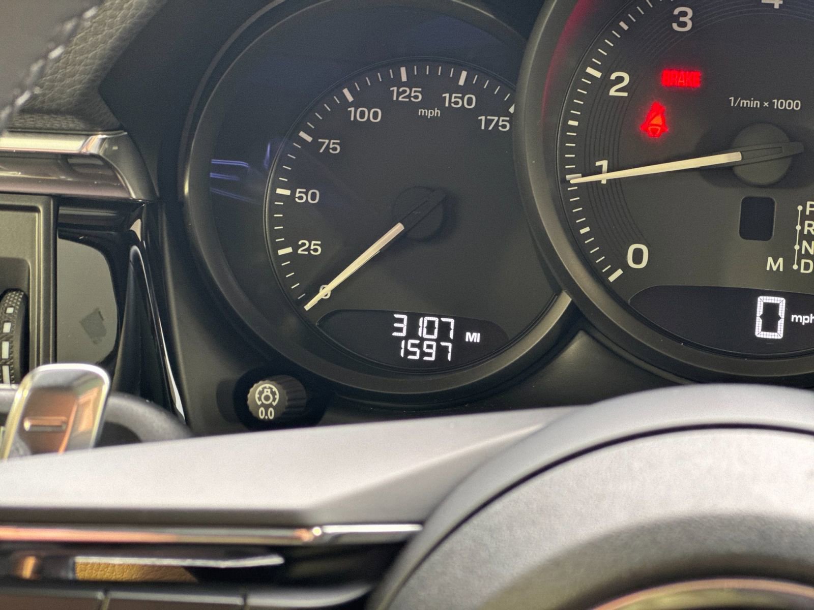 Certified 2025 Porsche Macan image 30