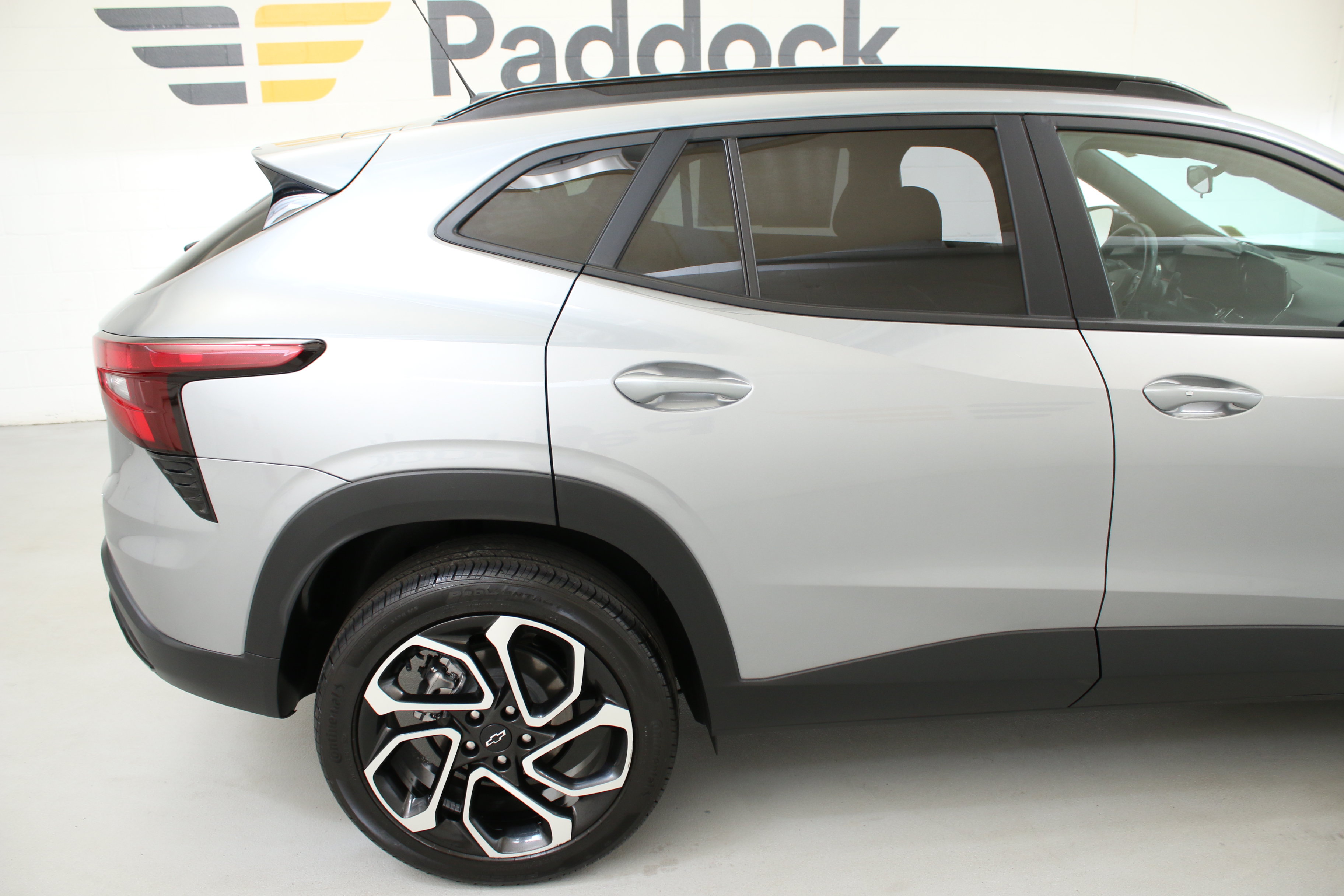 Used 2024 Chevrolet Trax RS w/ Sunroof Package FWD image 10