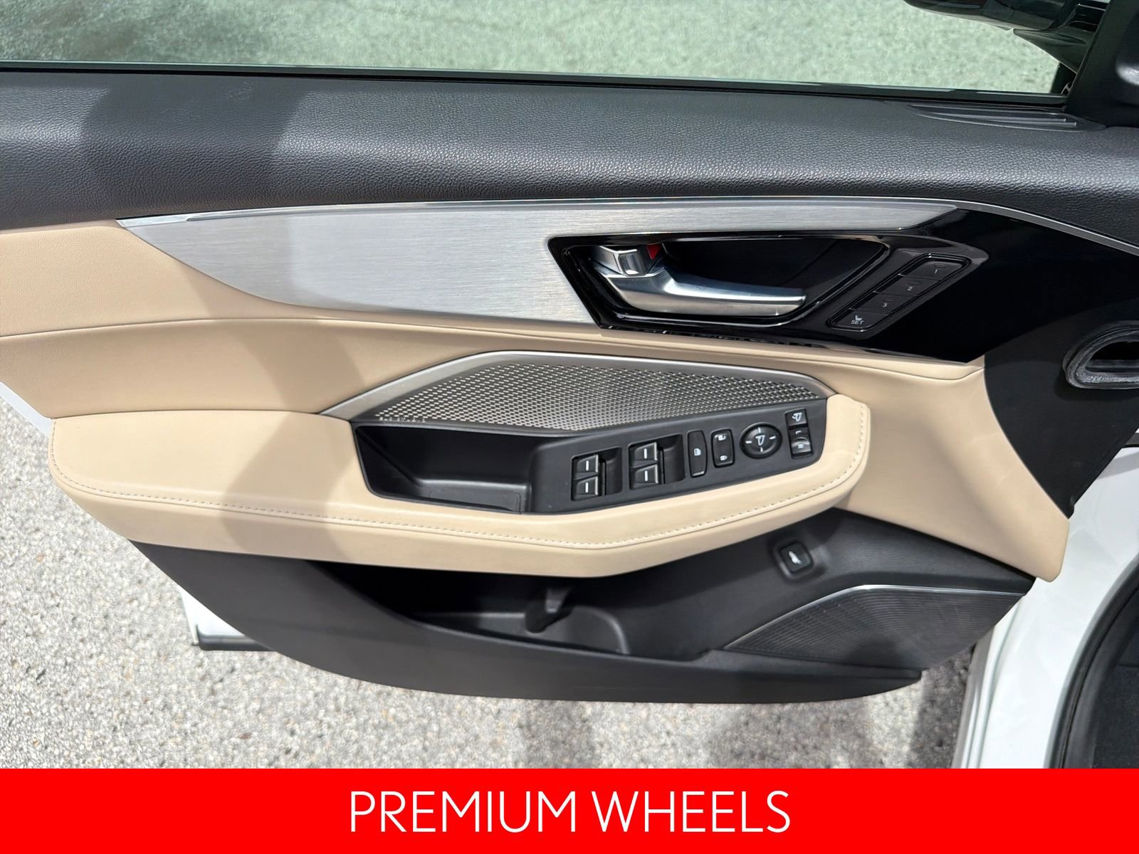 Used 2023 Acura MDX FWD w/ Technology Package image 19
