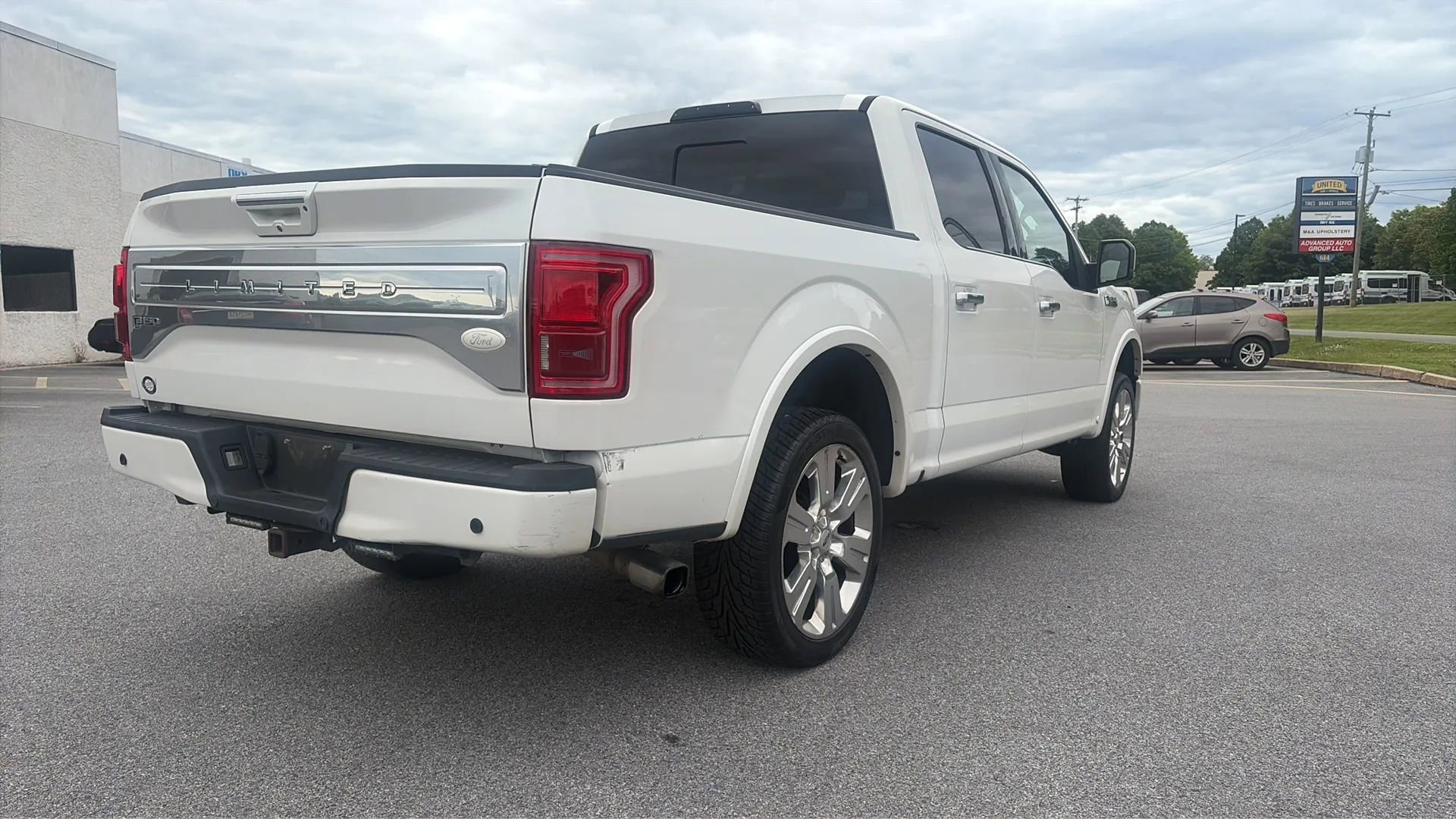 Used 2016 Ford F150 Limited w/ Trailer Tow Package AWD/4WD image 6