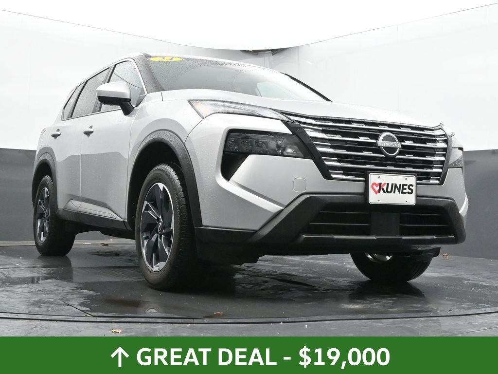 Used 2024 Nissan Rogue SV image 46