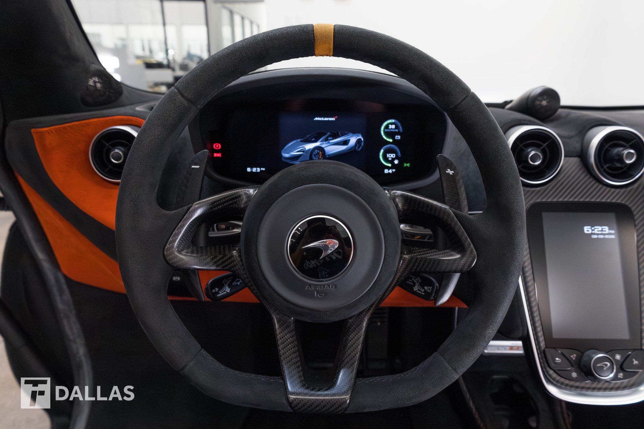 Used 2020 McLaren 600LT Spider RWD image 36