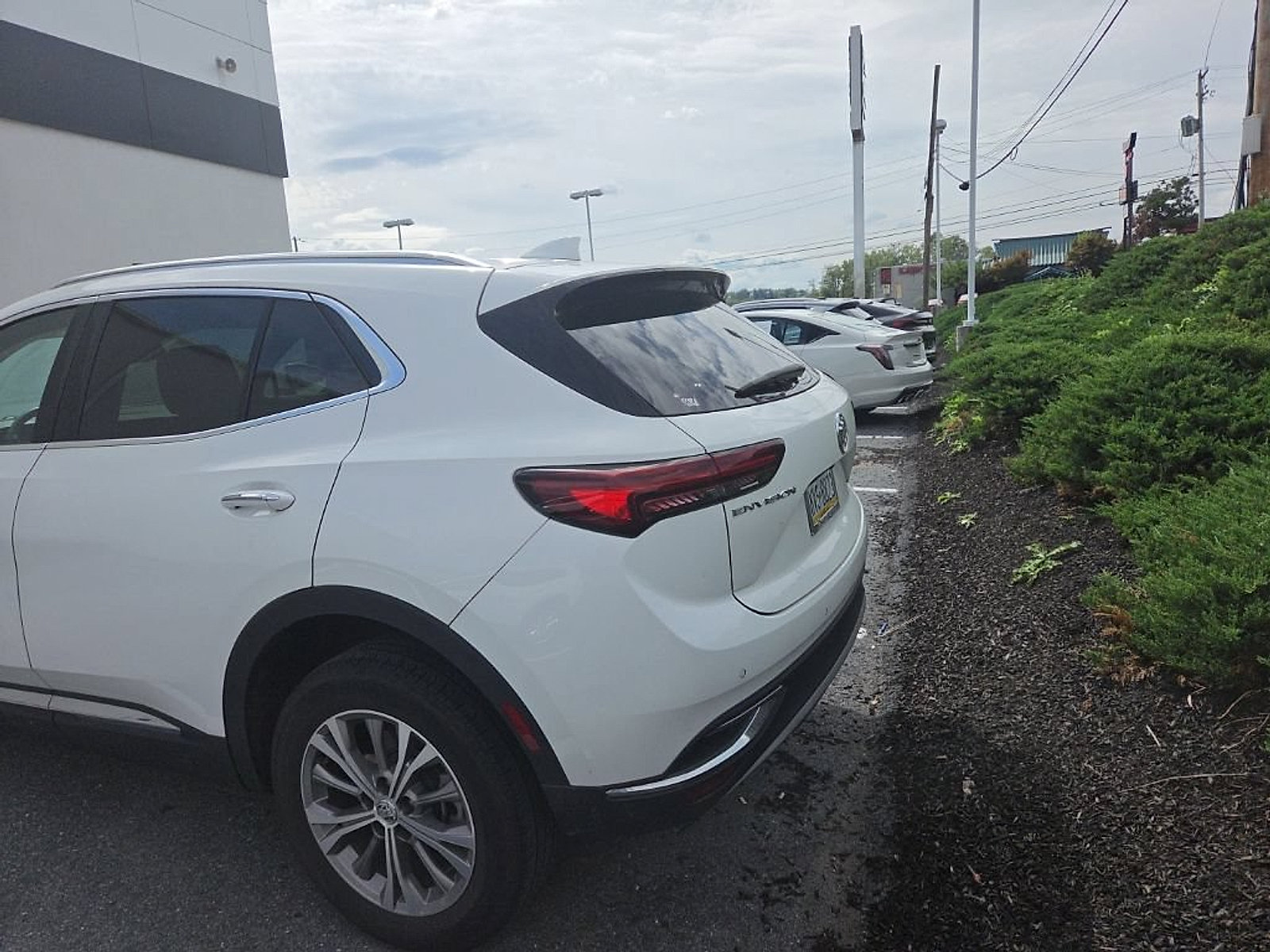Used 2022 Buick Envision Preferred FWD image 3