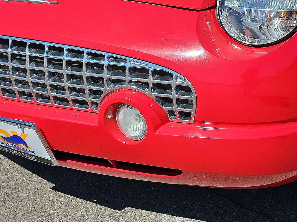 Used 2003 Ford Thunderbird image 9