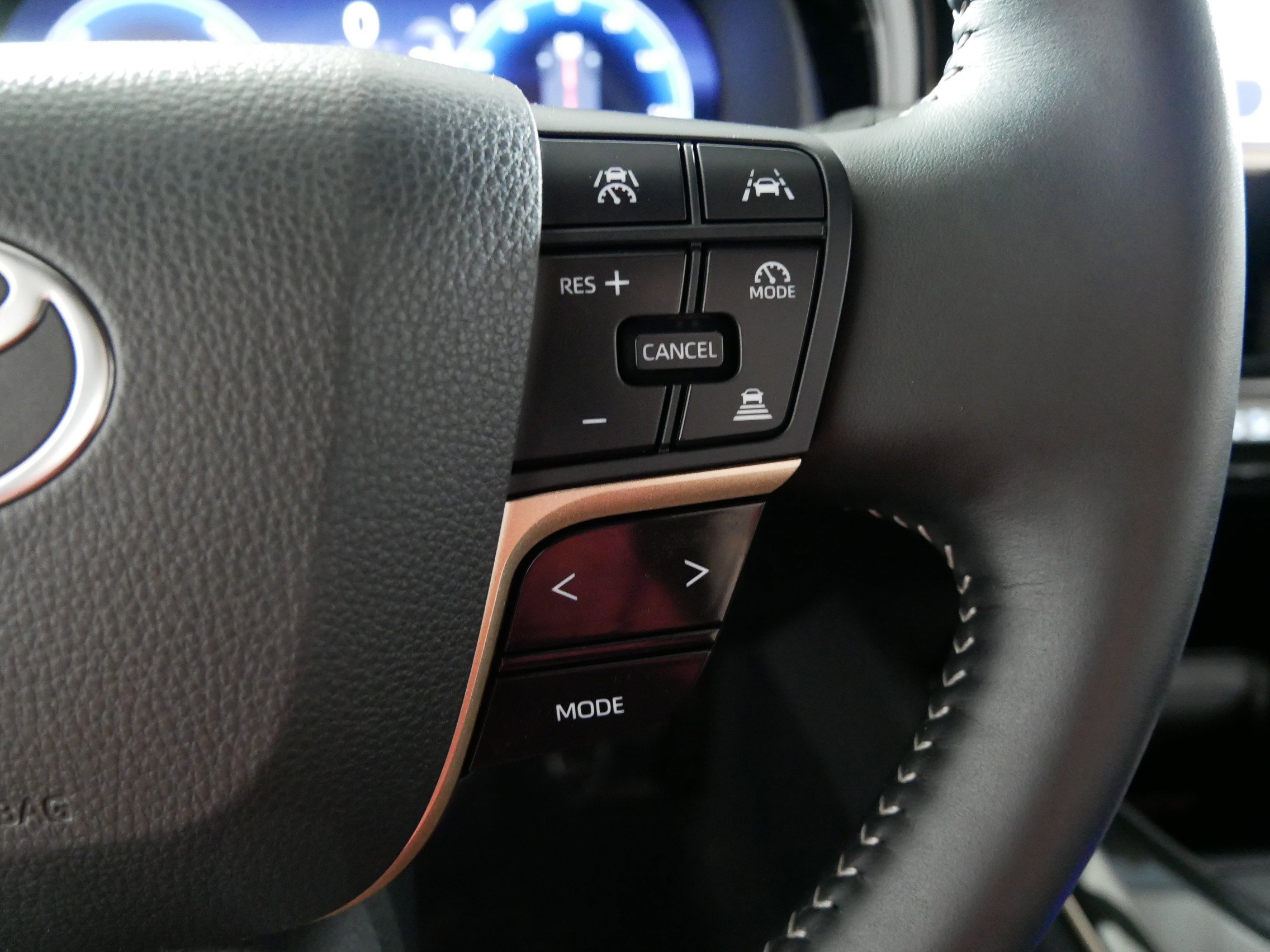 Used 2025 Toyota Crown Signia image 28