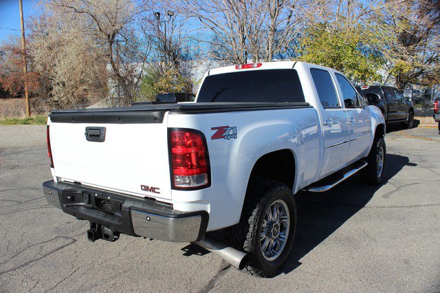 Used 2013 GMC Sierra 2500 Denali w/ Suspension Package, Off-Road image 14