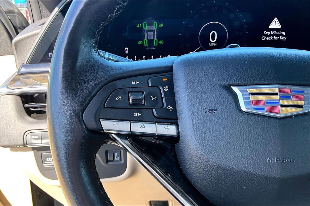 Used 2024 Cadillac Escalade Premium Luxury image 17