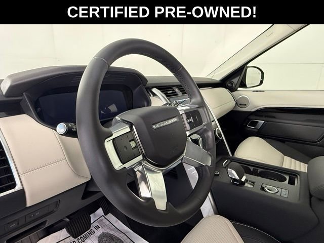 Certified 2025 Land Rover Discovery S AWD/4WD image 11