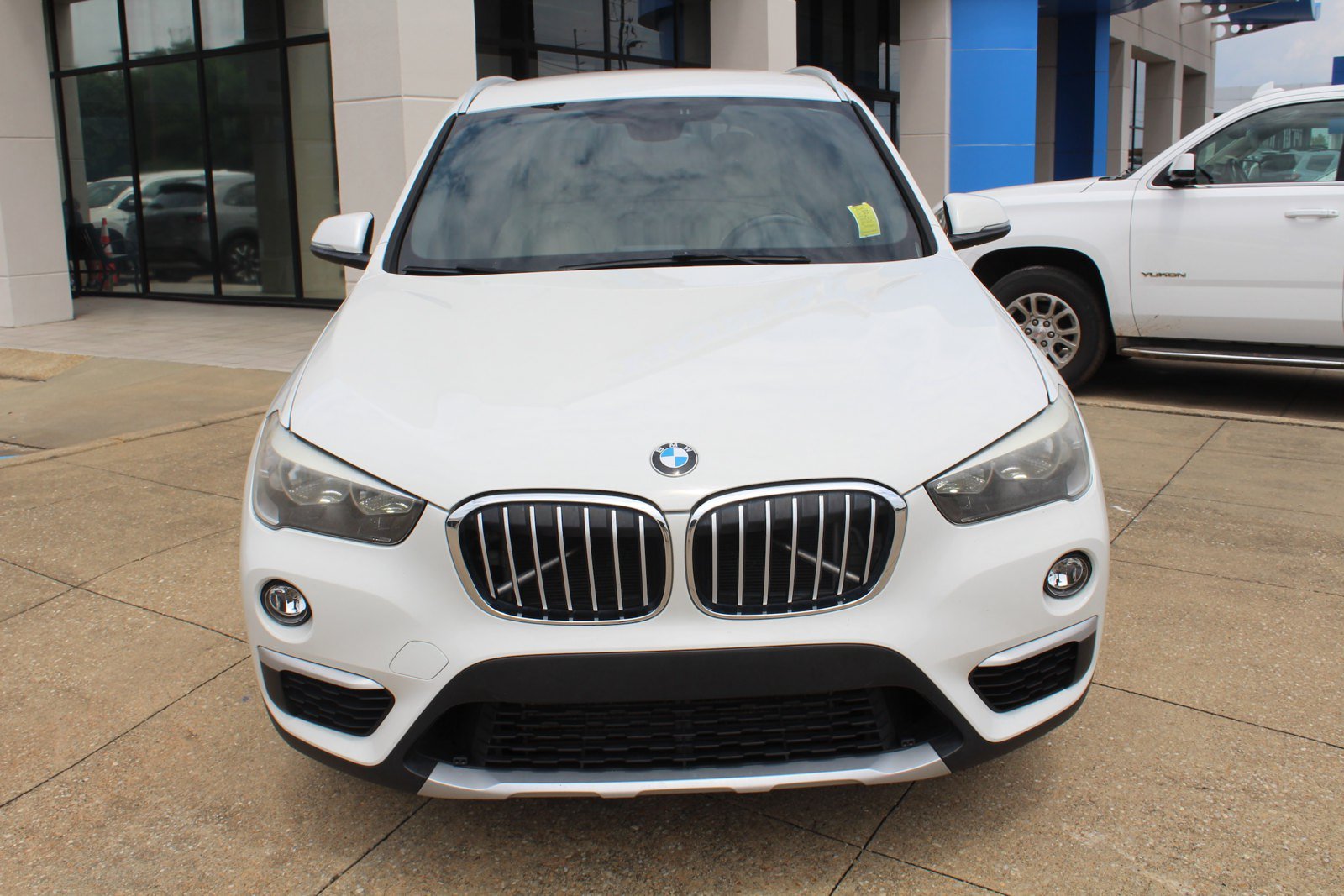 Used 2018 BMW X1 sDrive28i FWD image 2