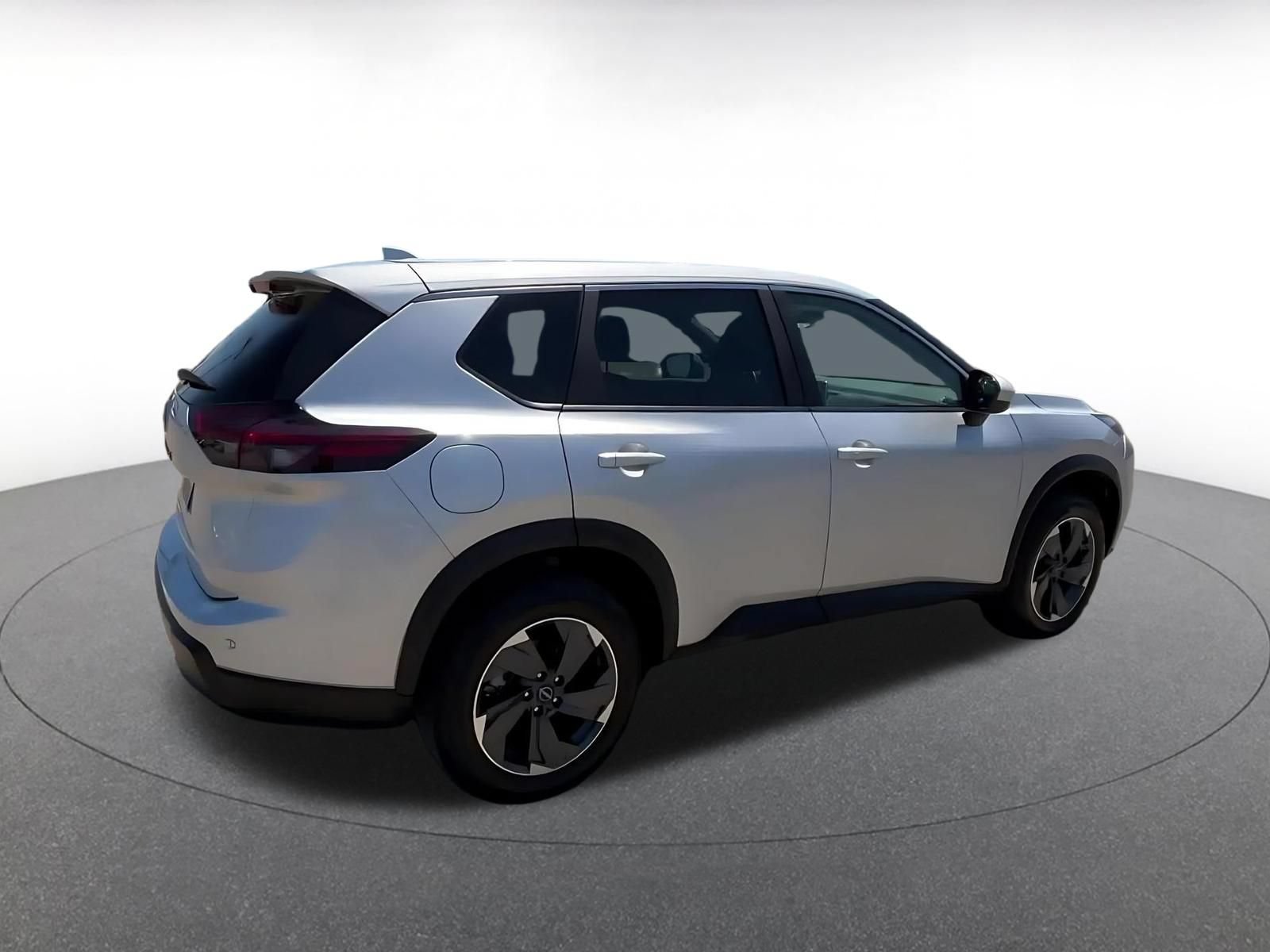 Used 2025 Nissan Rogue SV FWD image 15